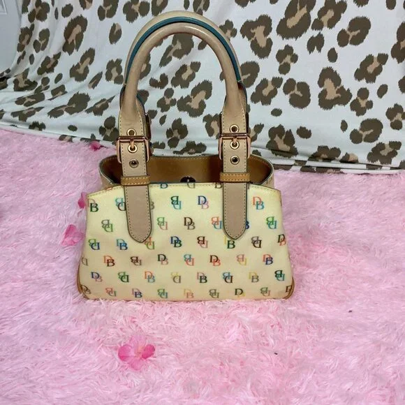 Sold - Picture 3 of 8